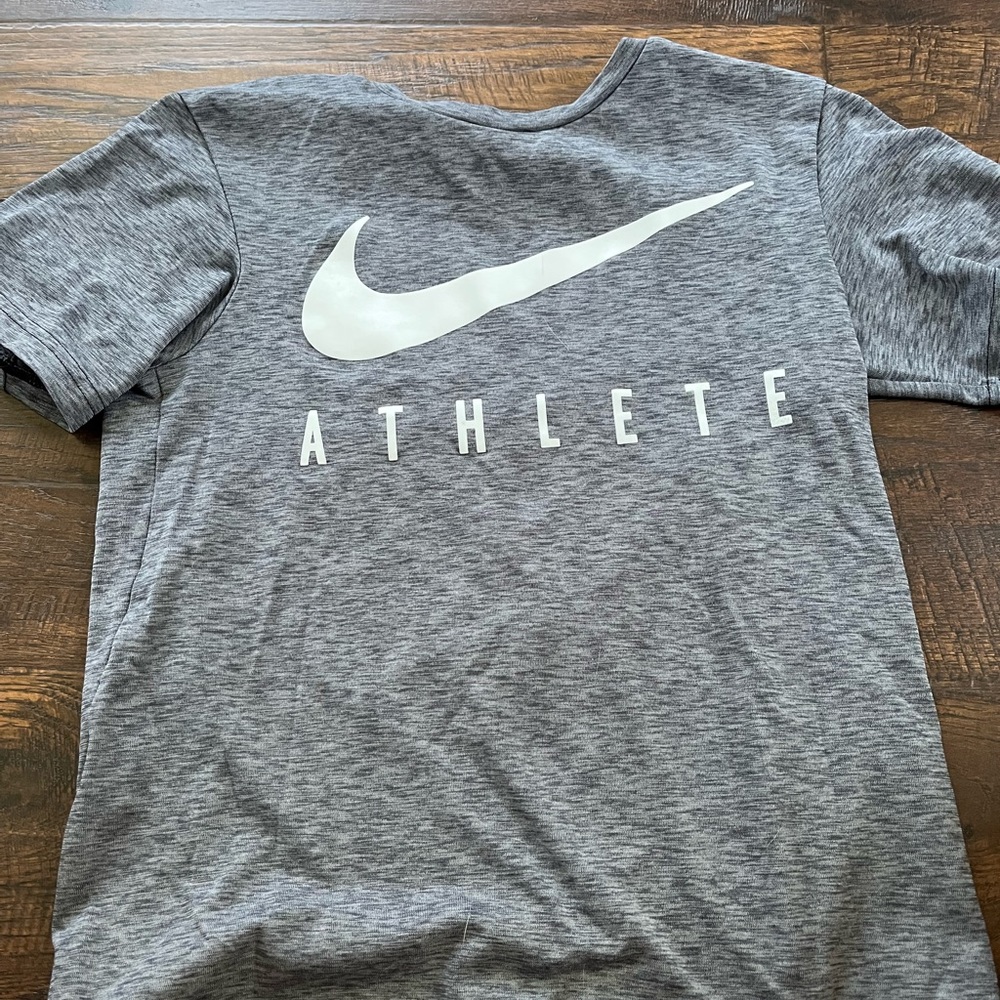 Nike Grey T-Shirt